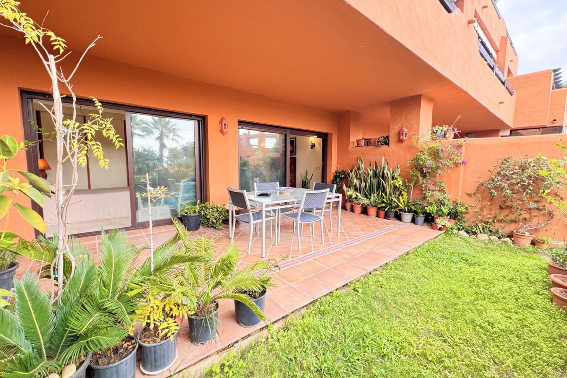 Resale - Apartment - Ground Floor Apartment - Estepona - Estepona Centro