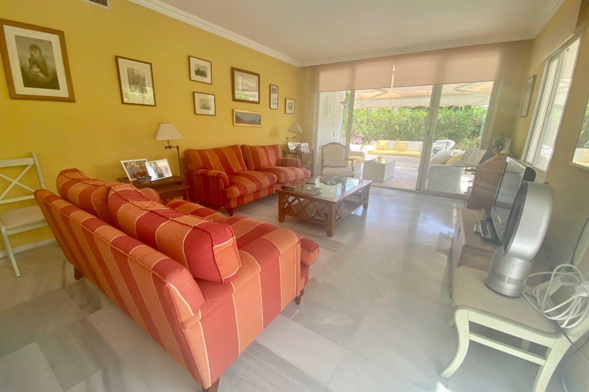 Resale - Apartment - Ground Floor Apartment - Estepona - Estepona Centro