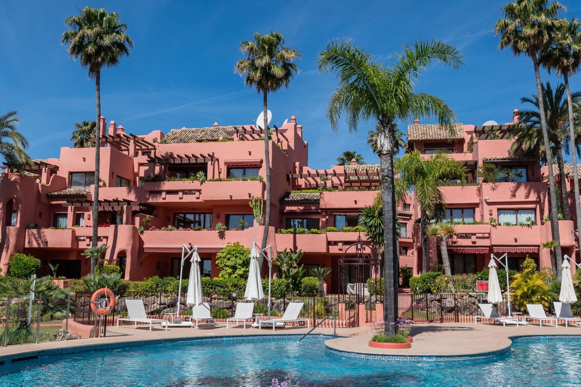 Resale - Apartment - Ground Floor Apartment - Estepona - Estepona Centro