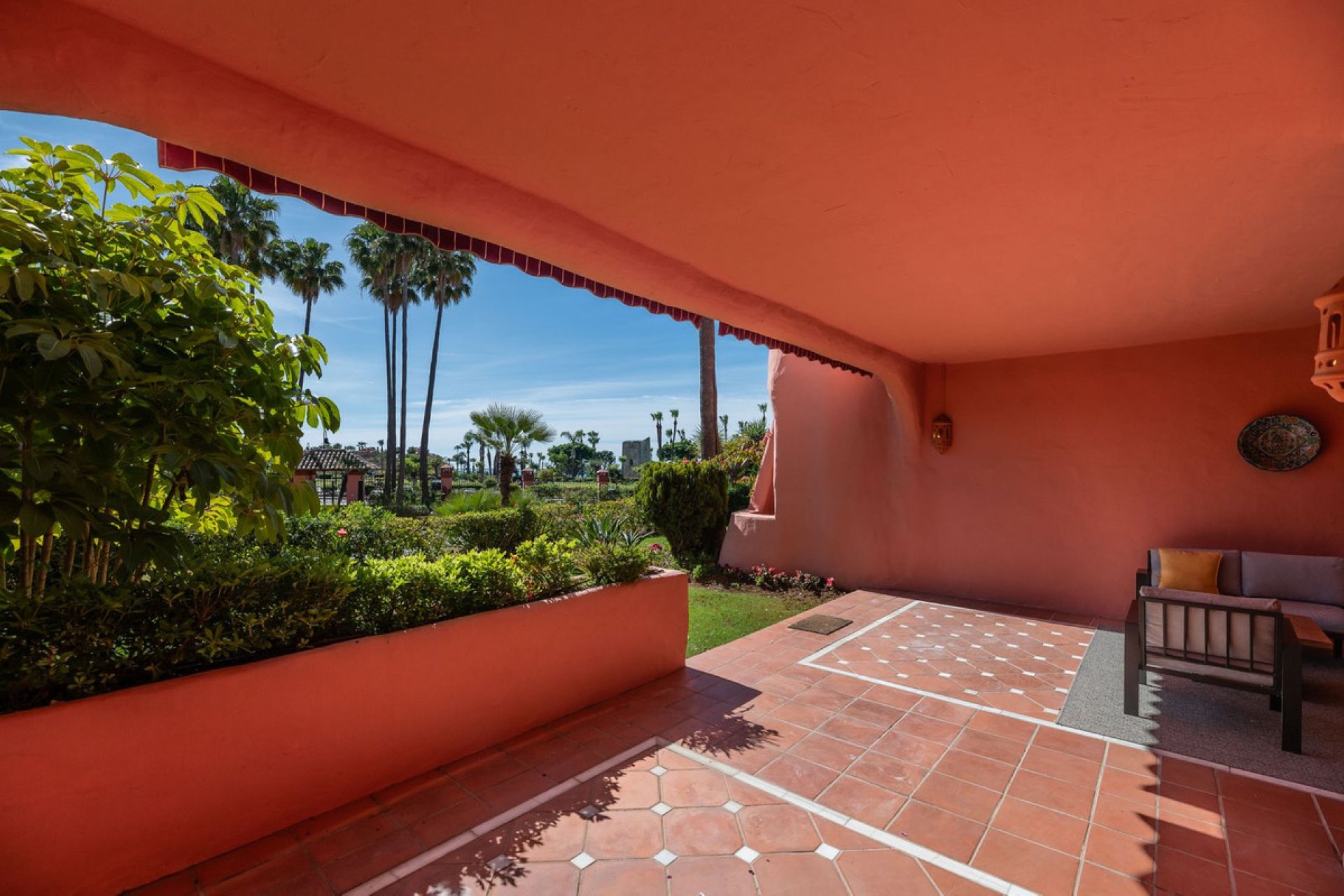 Resale - Apartment - Ground Floor Apartment - Estepona - Estepona Centro