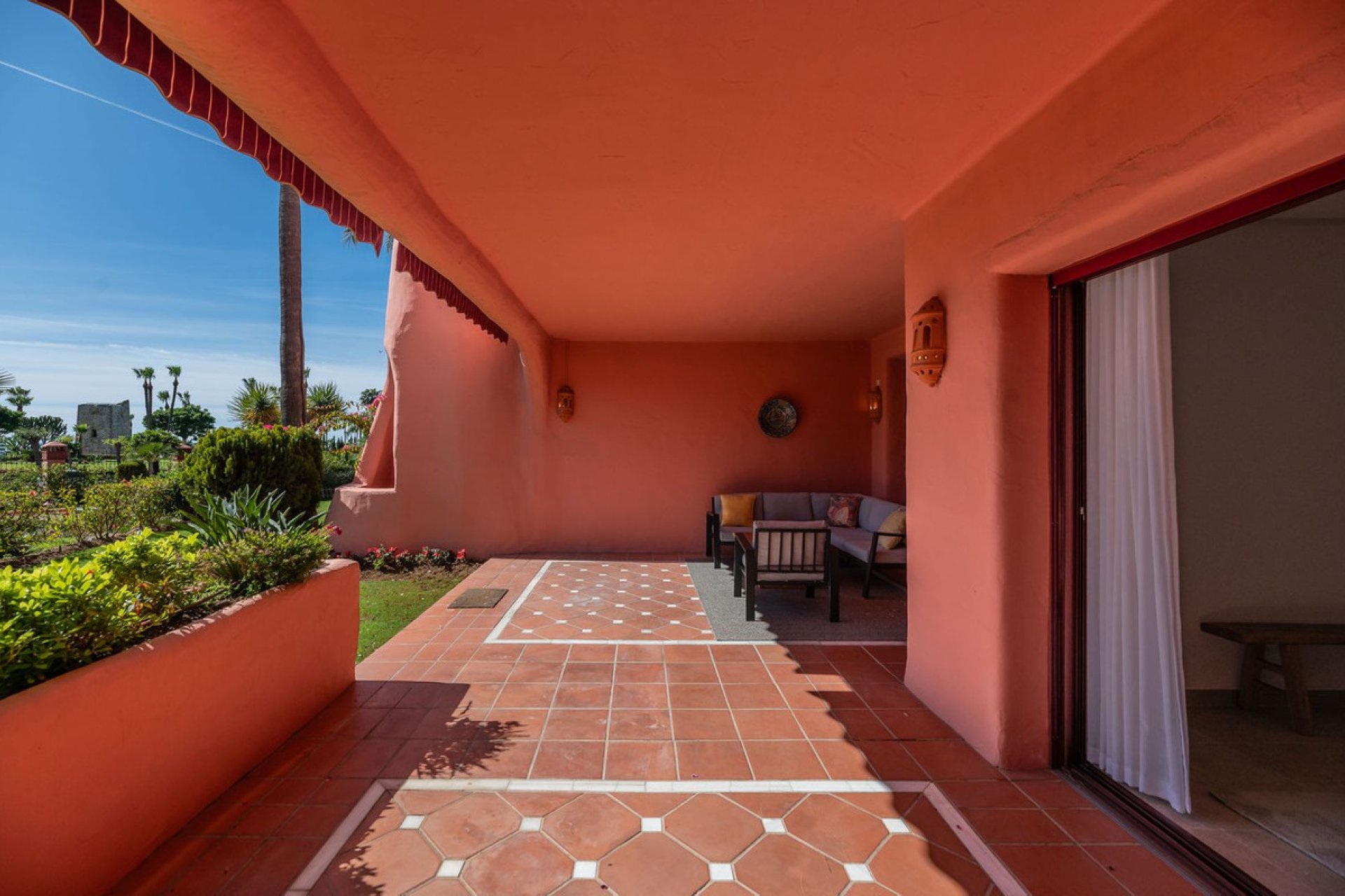 Resale - Apartment - Ground Floor Apartment - Estepona - Estepona Centro