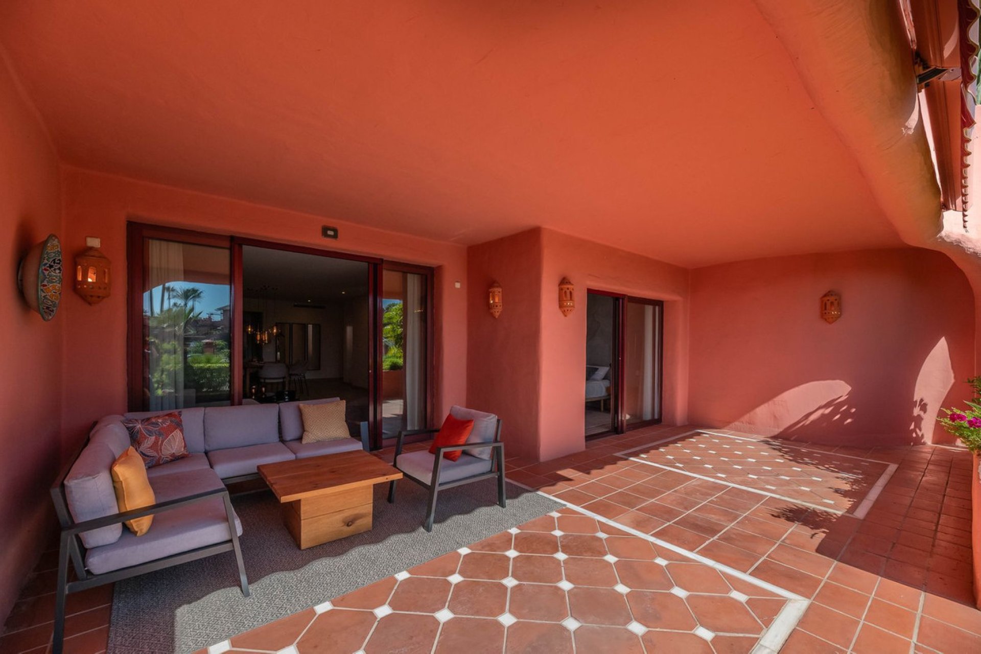 Resale - Apartment - Ground Floor Apartment - Estepona - Estepona Centro