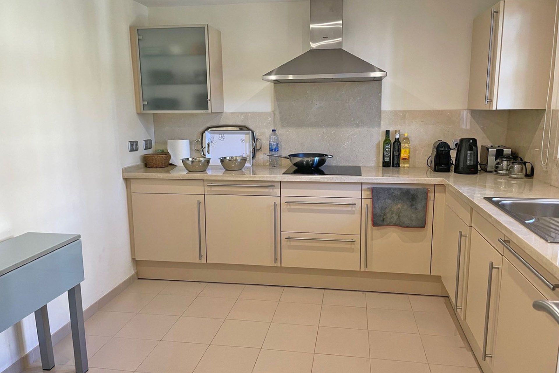 Resale - Apartment - Ground Floor Apartment - Estepona - Estepona Centro