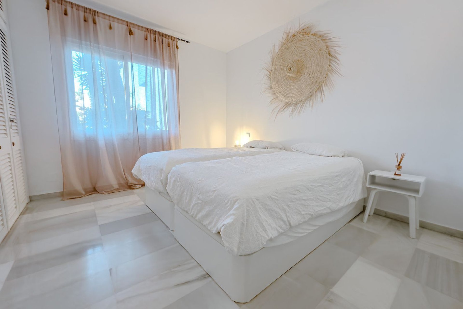 Resale - Apartment - Ground Floor Apartment - Estepona - Estepona Centro