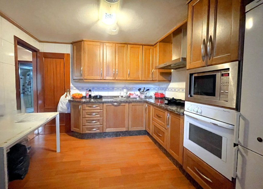 Resale - Apartment - Ground Floor Apartment - Estepona - Estepona Centro