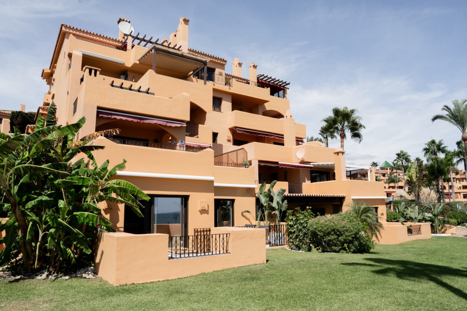 Resale - Apartment - Ground Floor Apartment - Estepona - Estepona Centro