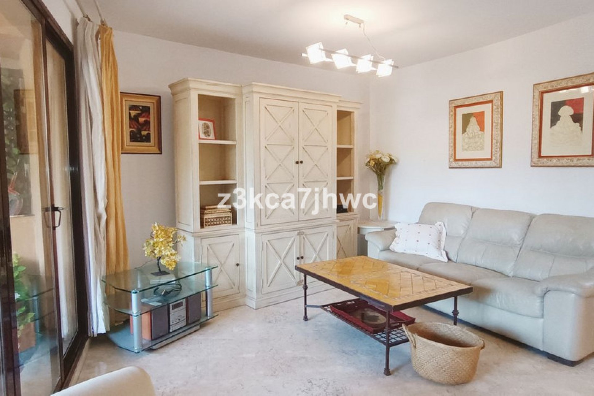 Resale - Apartment - Ground Floor Apartment - Estepona - Estepona Centro