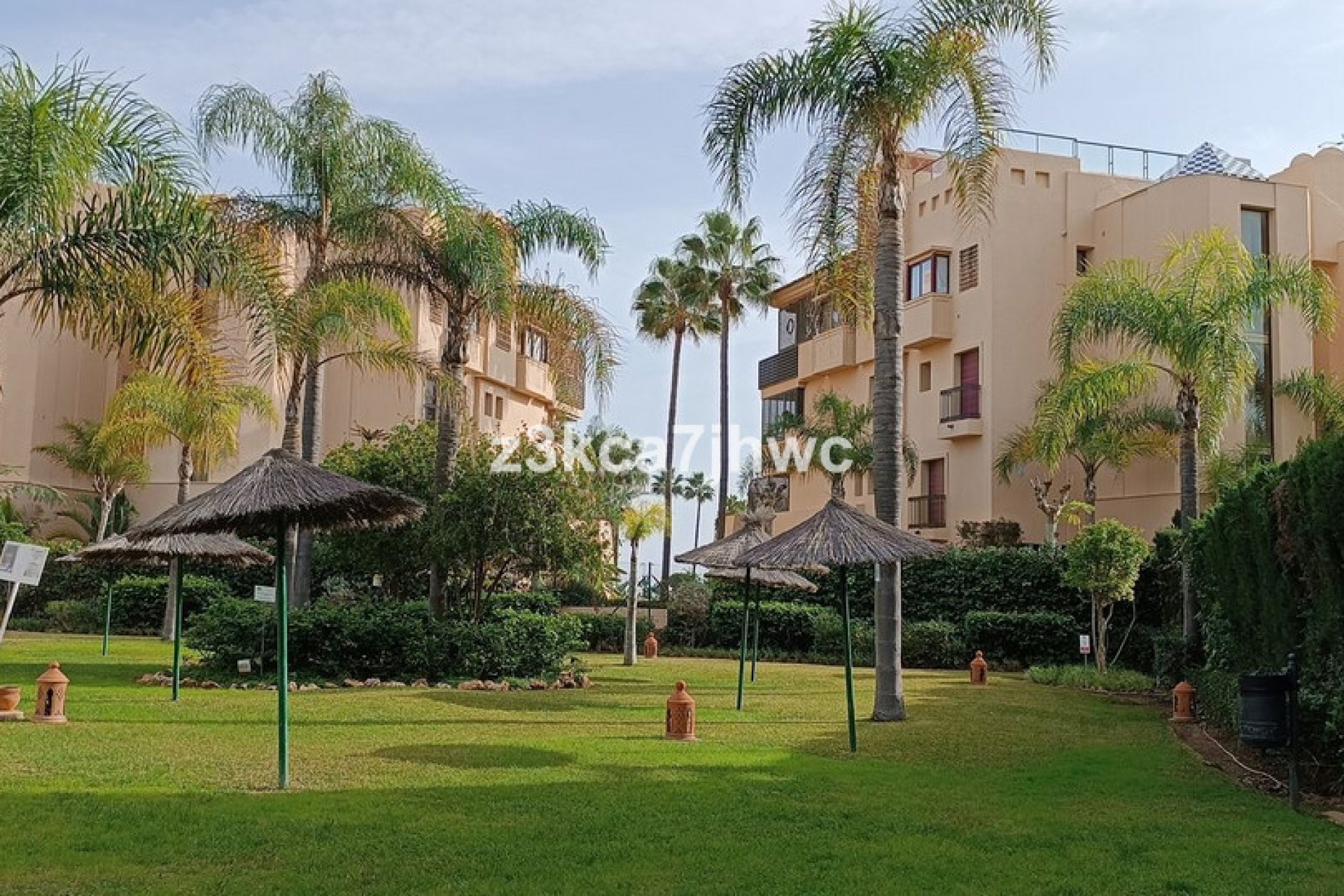 Resale - Apartment - Ground Floor Apartment - Estepona - Estepona Centro