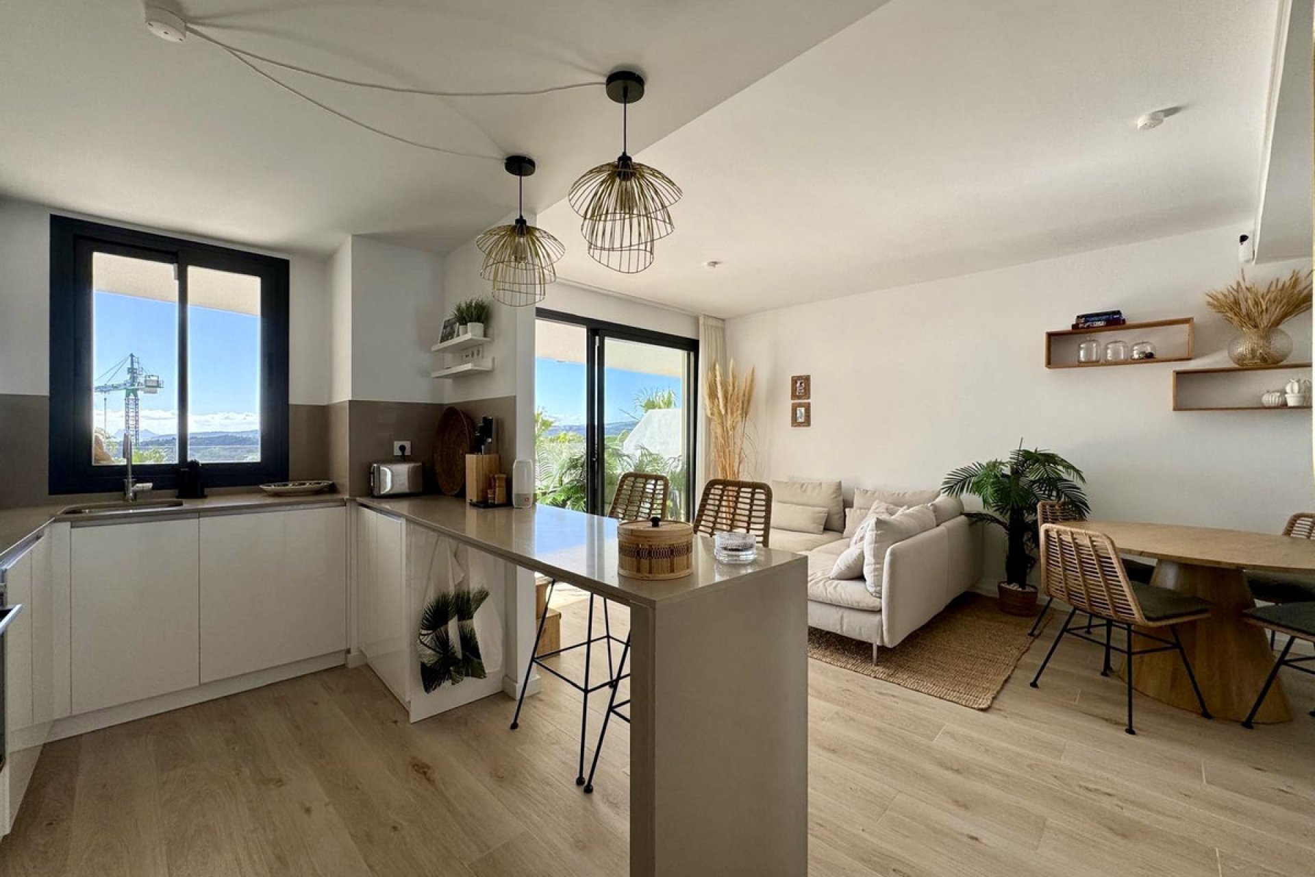 Resale - Apartment - Ground Floor Apartment - Estepona - Estepona Centro