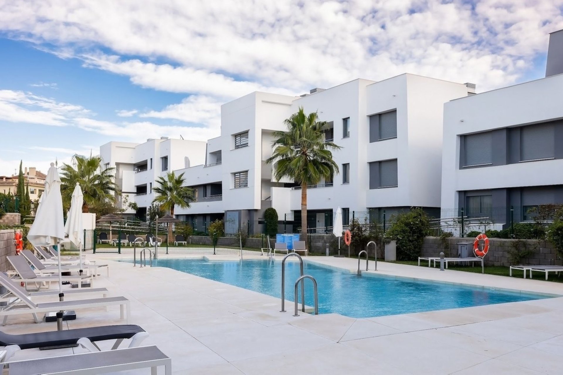 Resale - Apartment - Ground Floor Apartment - Estepona - Estepona Centro