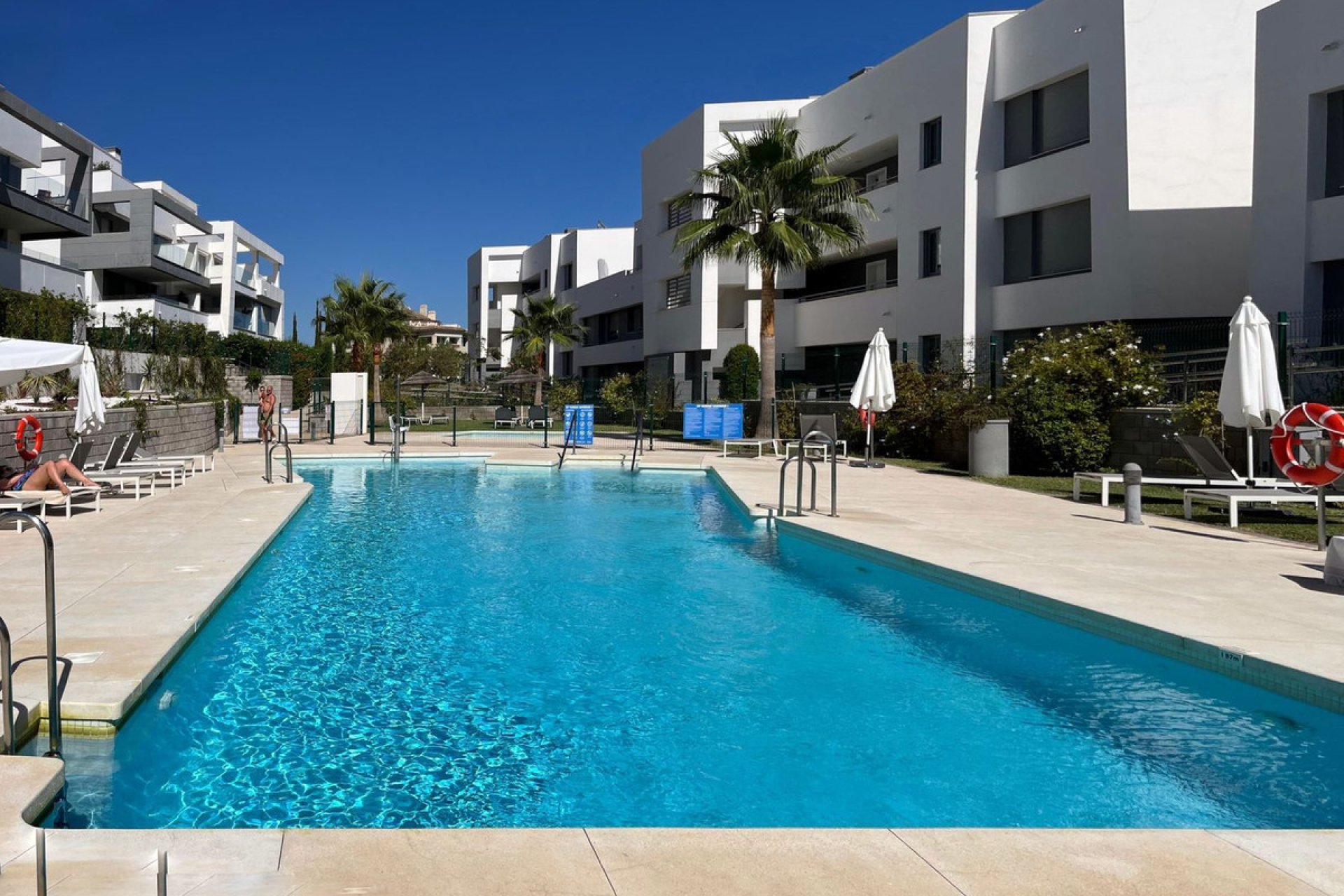 Resale - Apartment - Ground Floor Apartment - Estepona - Estepona Centro