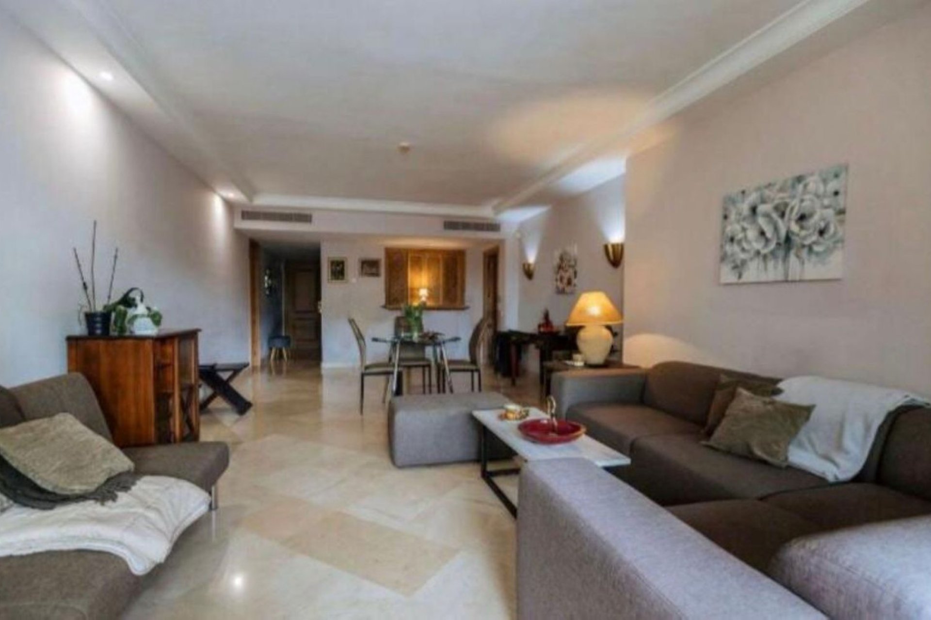 Resale - Apartment - Ground Floor Apartment - Estepona - Estepona Centro