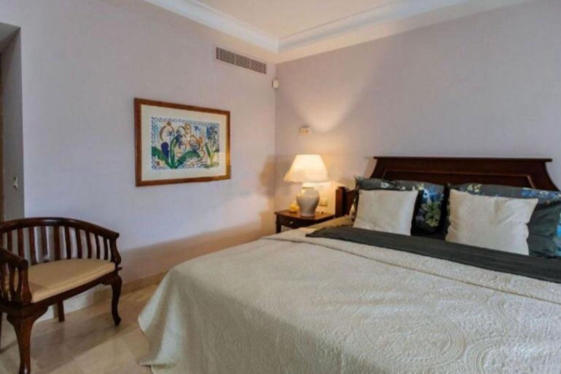 Resale - Apartment - Ground Floor Apartment - Estepona - Estepona Centro