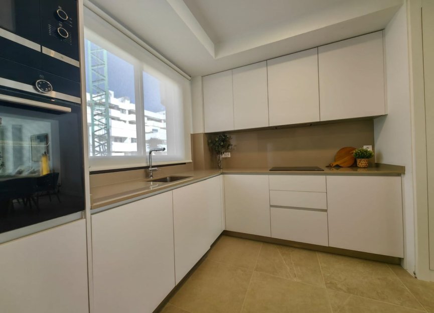 Resale - Apartment - Ground Floor Apartment - Estepona - Estepona Centro