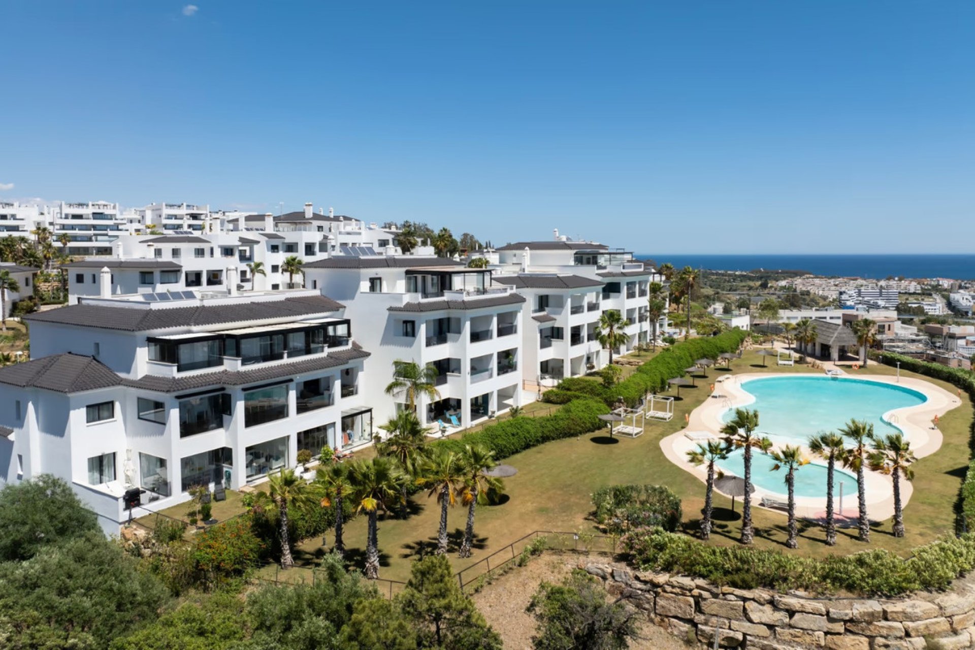 Resale - Apartment - Ground Floor Apartment - Estepona - Estepona Centro