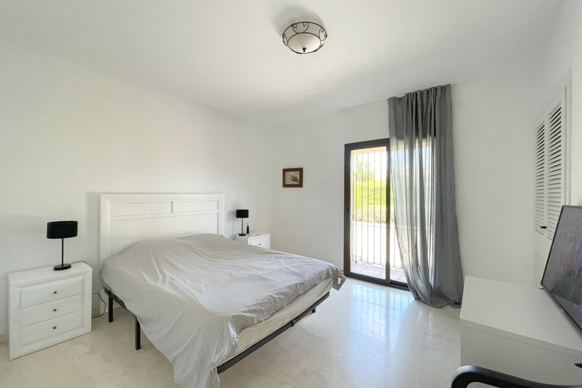 Resale - Apartment - Ground Floor Apartment - Estepona - Estepona Centro