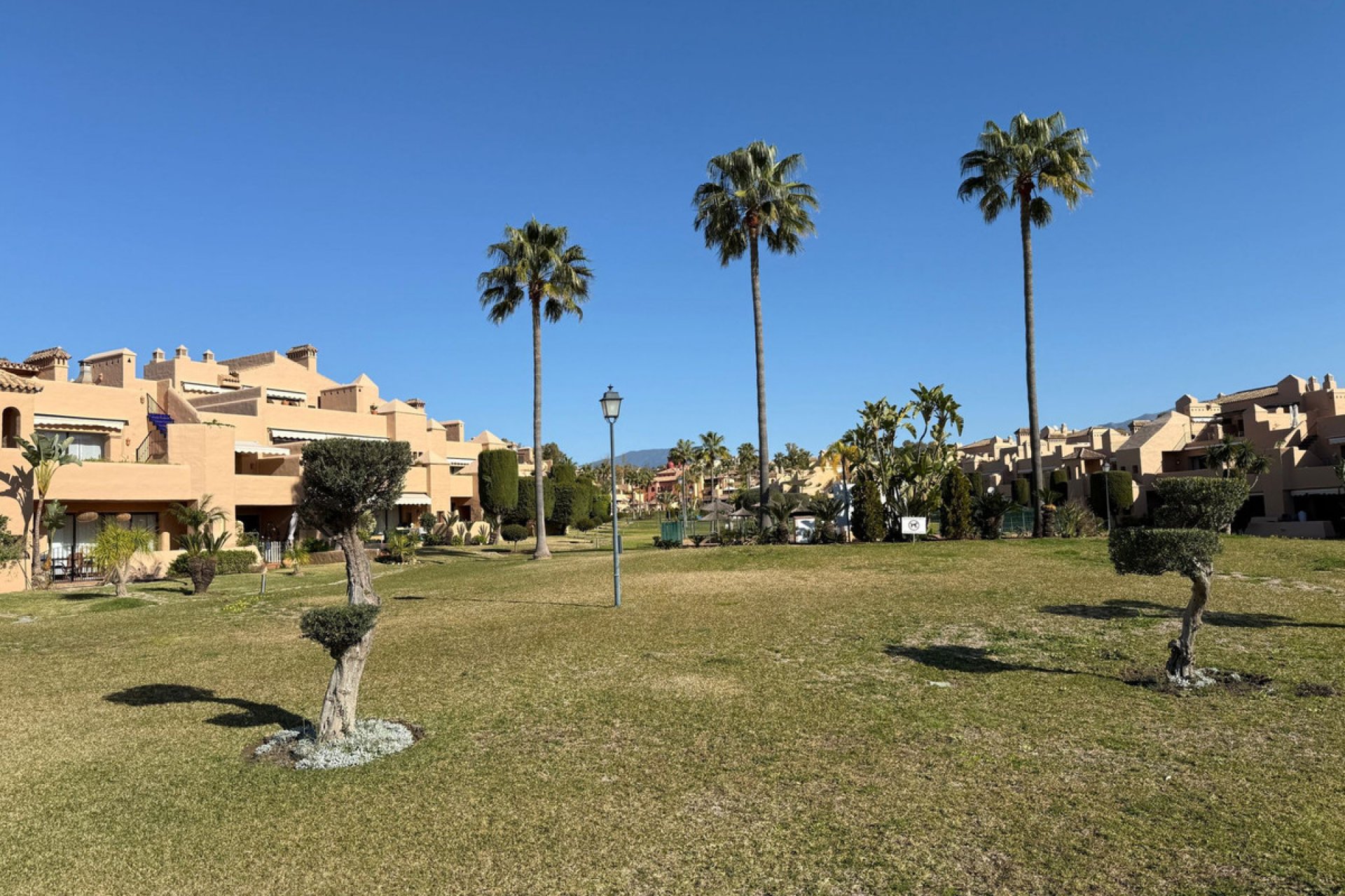 Resale - Apartment - Ground Floor Apartment - Estepona - Estepona Centro