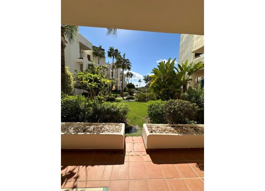 Resale - Apartment - Ground Floor Apartment - Estepona - Estepona Centro