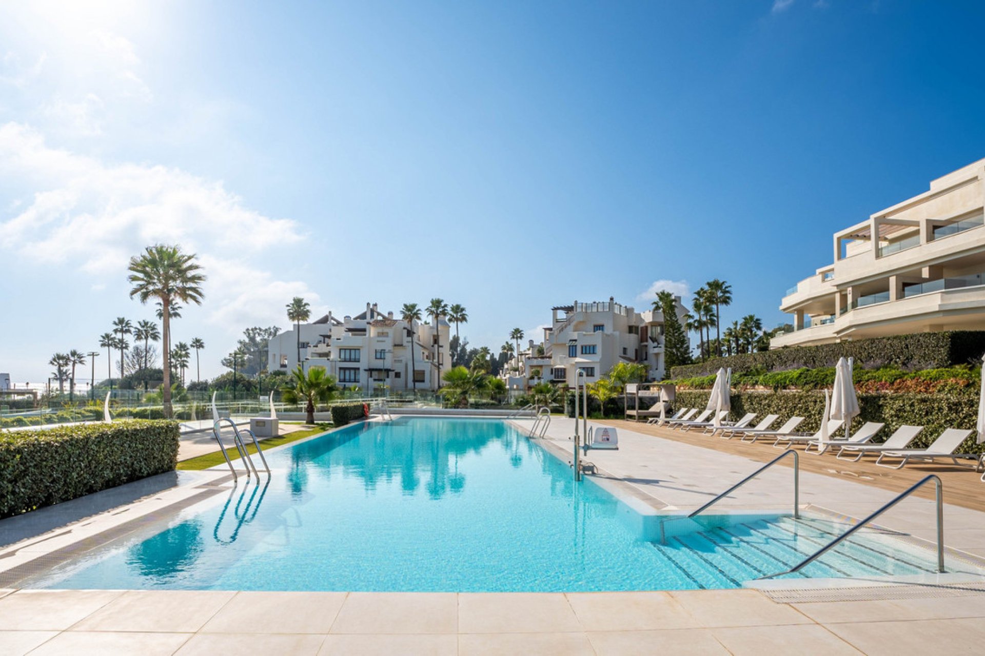 Resale - Apartment - Ground Floor Apartment - Estepona - Estepona Centro