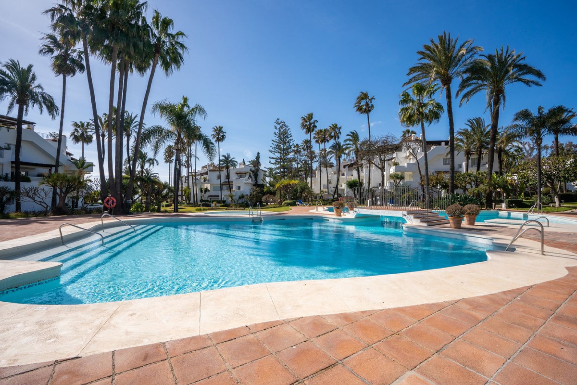 Resale - Apartment - Ground Floor Apartment - Estepona - Estepona Centro