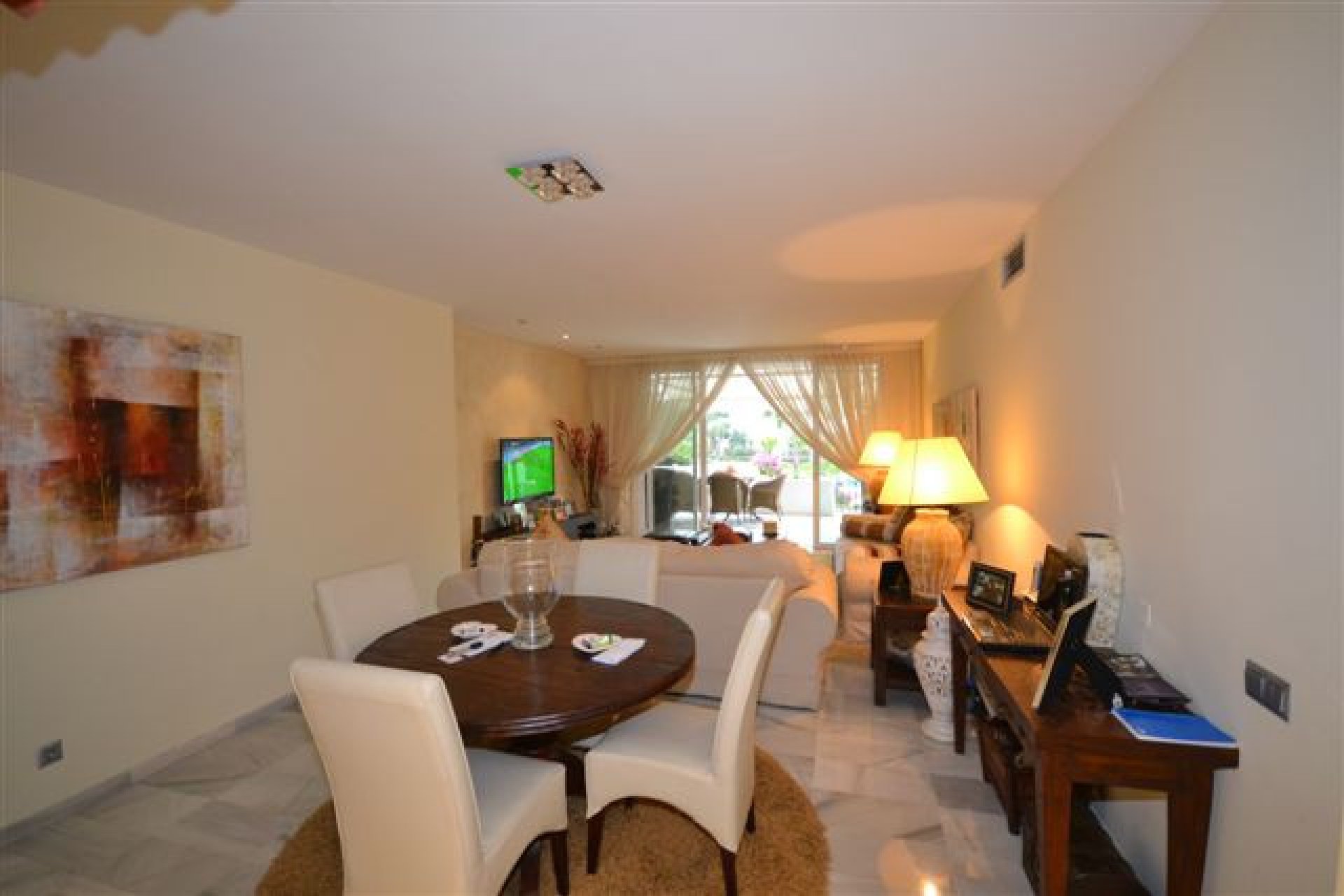 Resale - Apartment - Ground Floor Apartment - Estepona - Estepona Centro