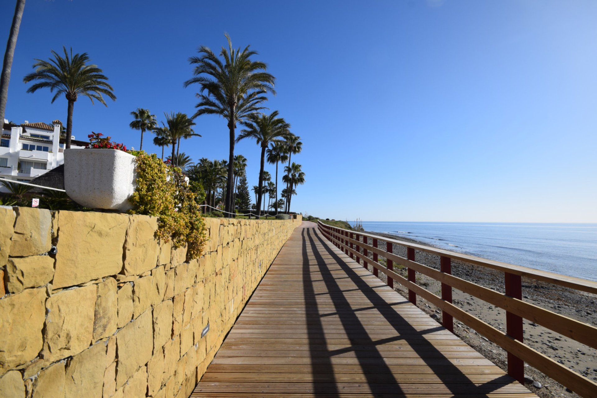 Resale - Apartment - Ground Floor Apartment - Estepona - Estepona Centro