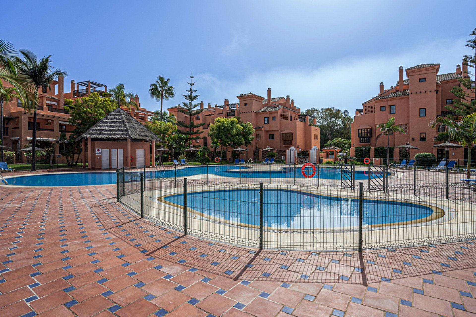 Resale - Apartment - Ground Floor Apartment - Estepona - Hacienda del Sol