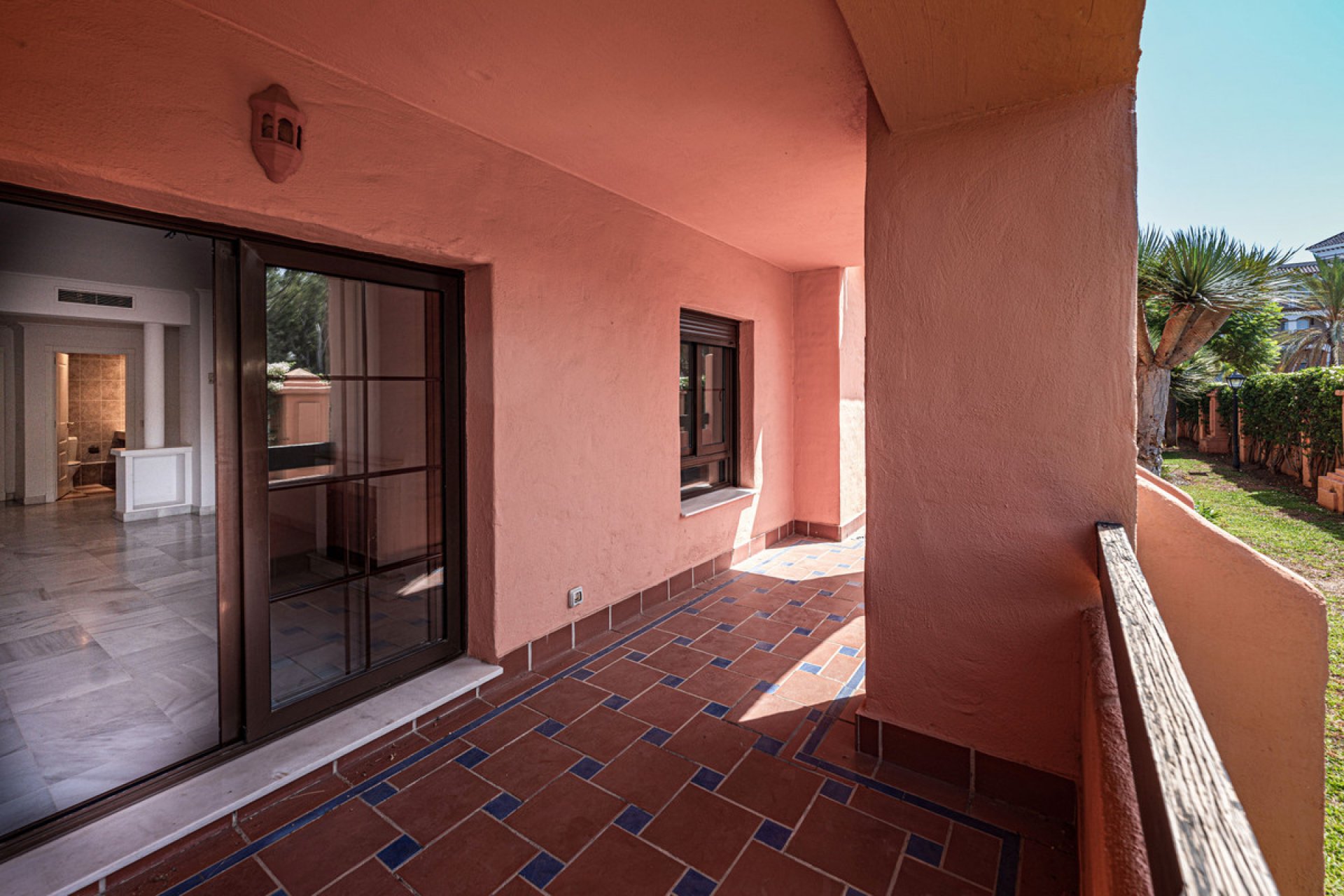 Resale - Apartment - Ground Floor Apartment - Estepona - Hacienda del Sol