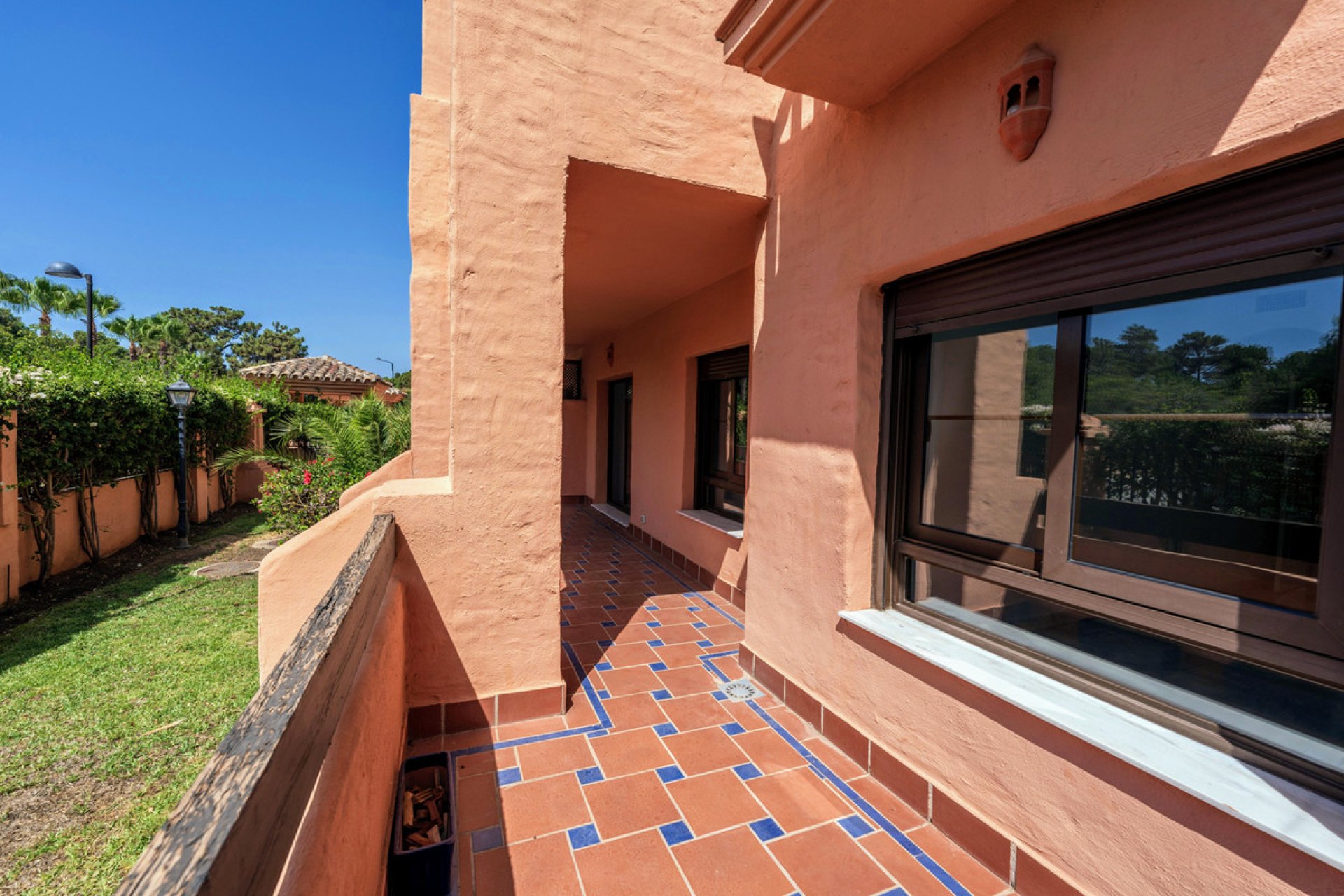 Resale - Apartment - Ground Floor Apartment - Estepona - Hacienda del Sol