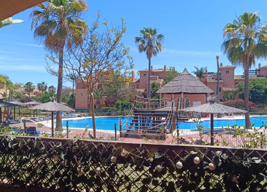 Resale - Apartment - Ground Floor Apartment - Estepona - Hacienda del Sol