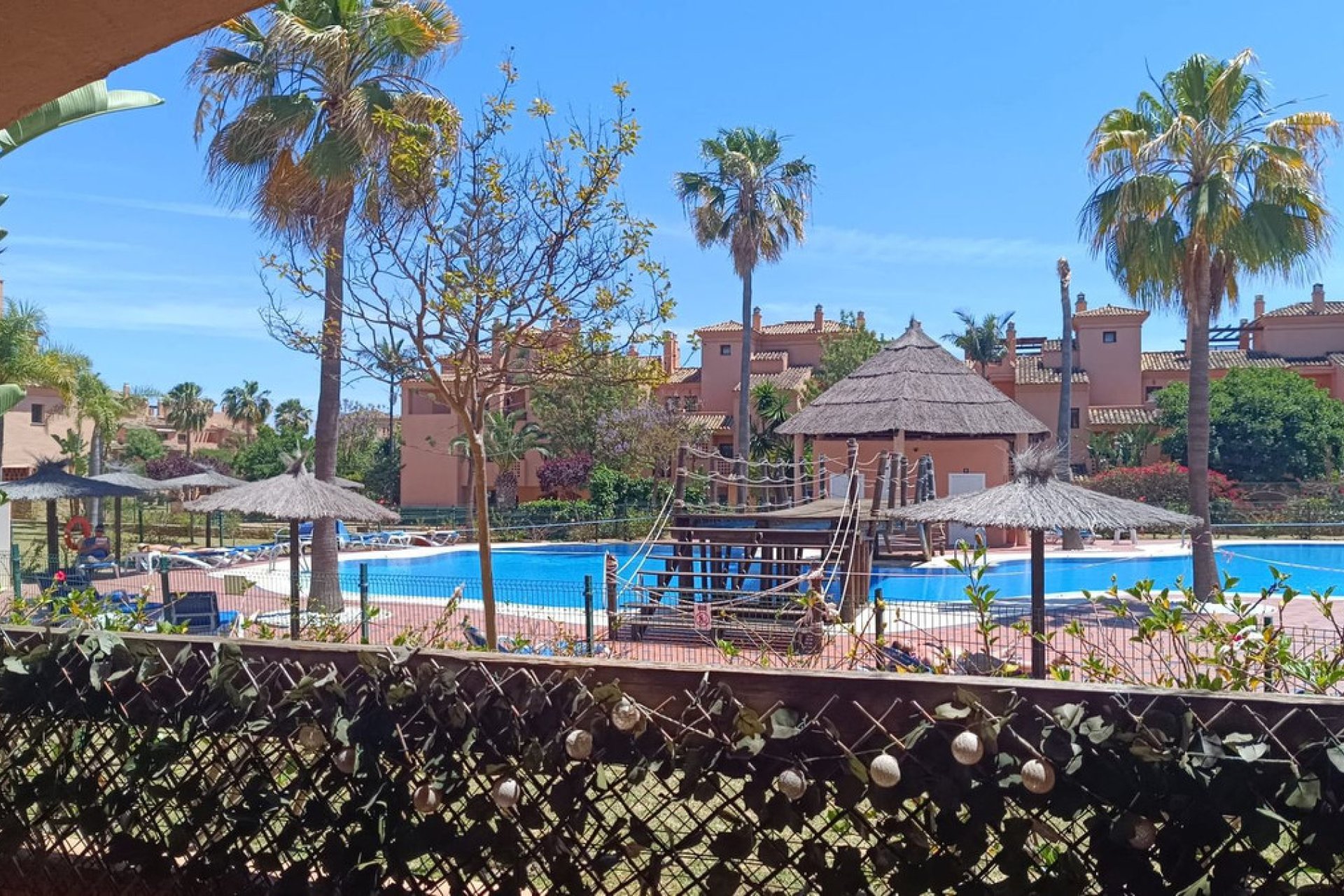 Resale - Apartment - Ground Floor Apartment - Estepona - Hacienda del Sol