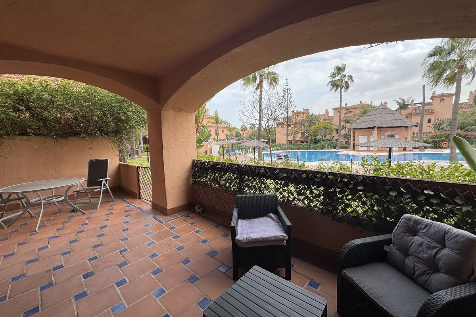 Resale - Apartment - Ground Floor Apartment - Estepona - Hacienda del Sol