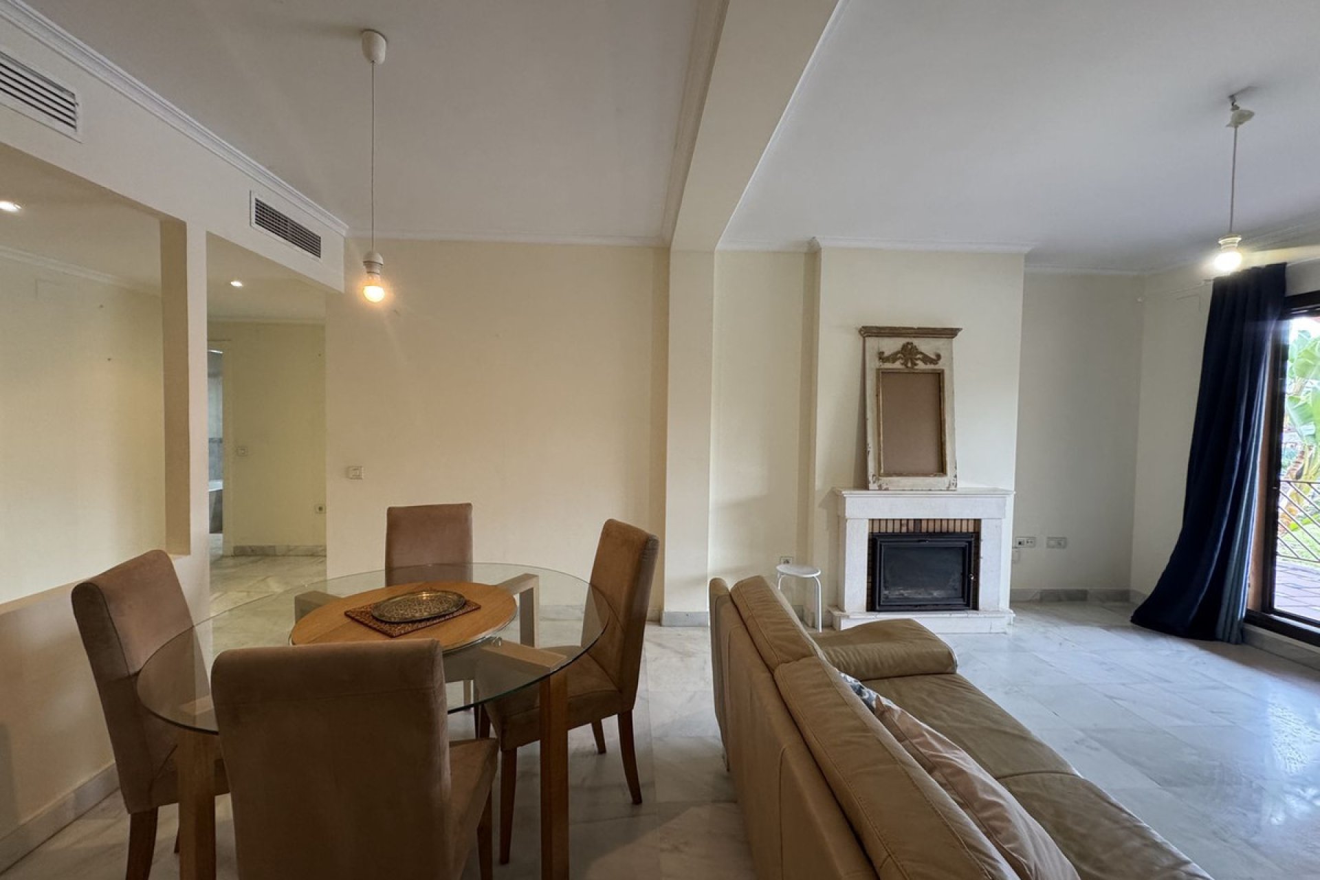 Resale - Apartment - Ground Floor Apartment - Estepona - Hacienda del Sol