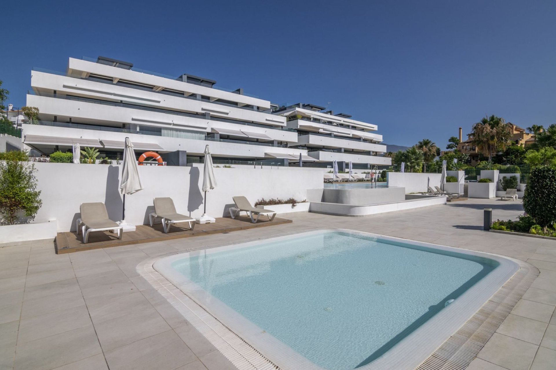 Resale - Apartment - Ground Floor Apartment - Estepona - New Golden Mile