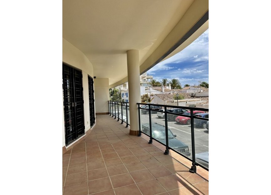 Resale - Apartment - Ground Floor Apartment - Estepona - New Golden Mile