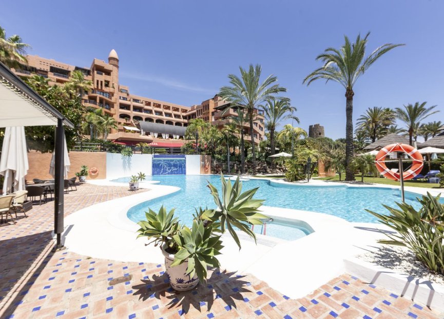 Resale - Apartment - Ground Floor Apartment - Estepona - New Golden Mile