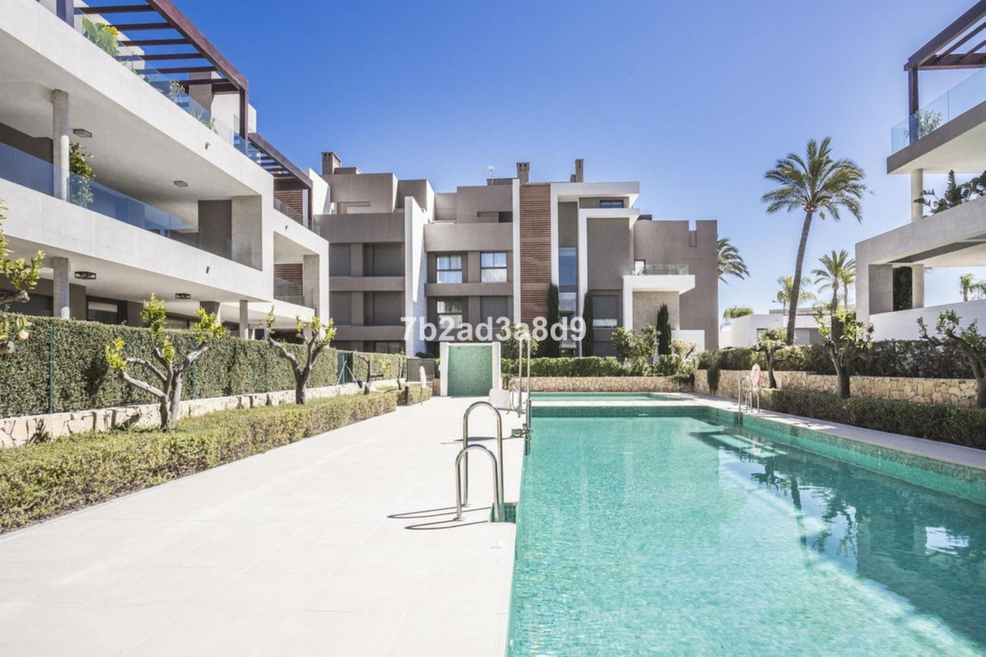 Resale - Apartment - Ground Floor Apartment - Estepona - New Golden Mile