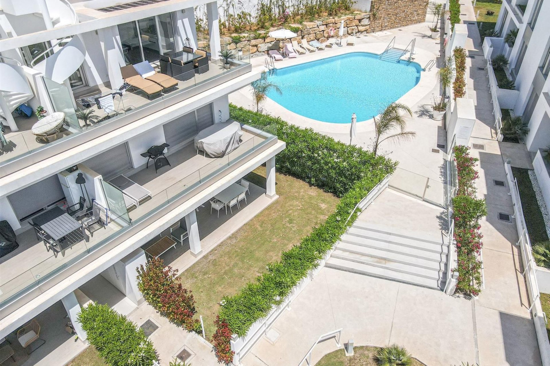 Resale - Apartment - Ground Floor Apartment - Estepona - New Golden Mile