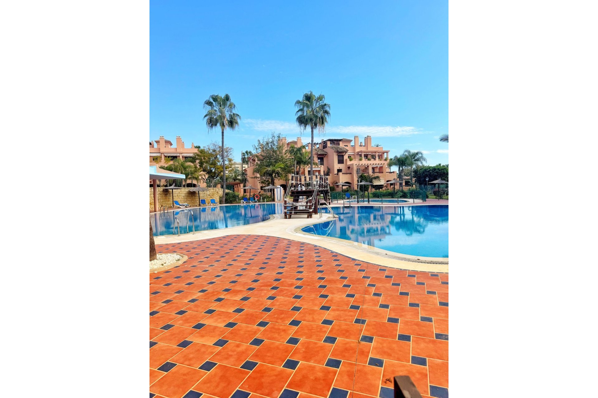 Resale - Apartment - Ground Floor Apartment - Estepona - New Golden Mile