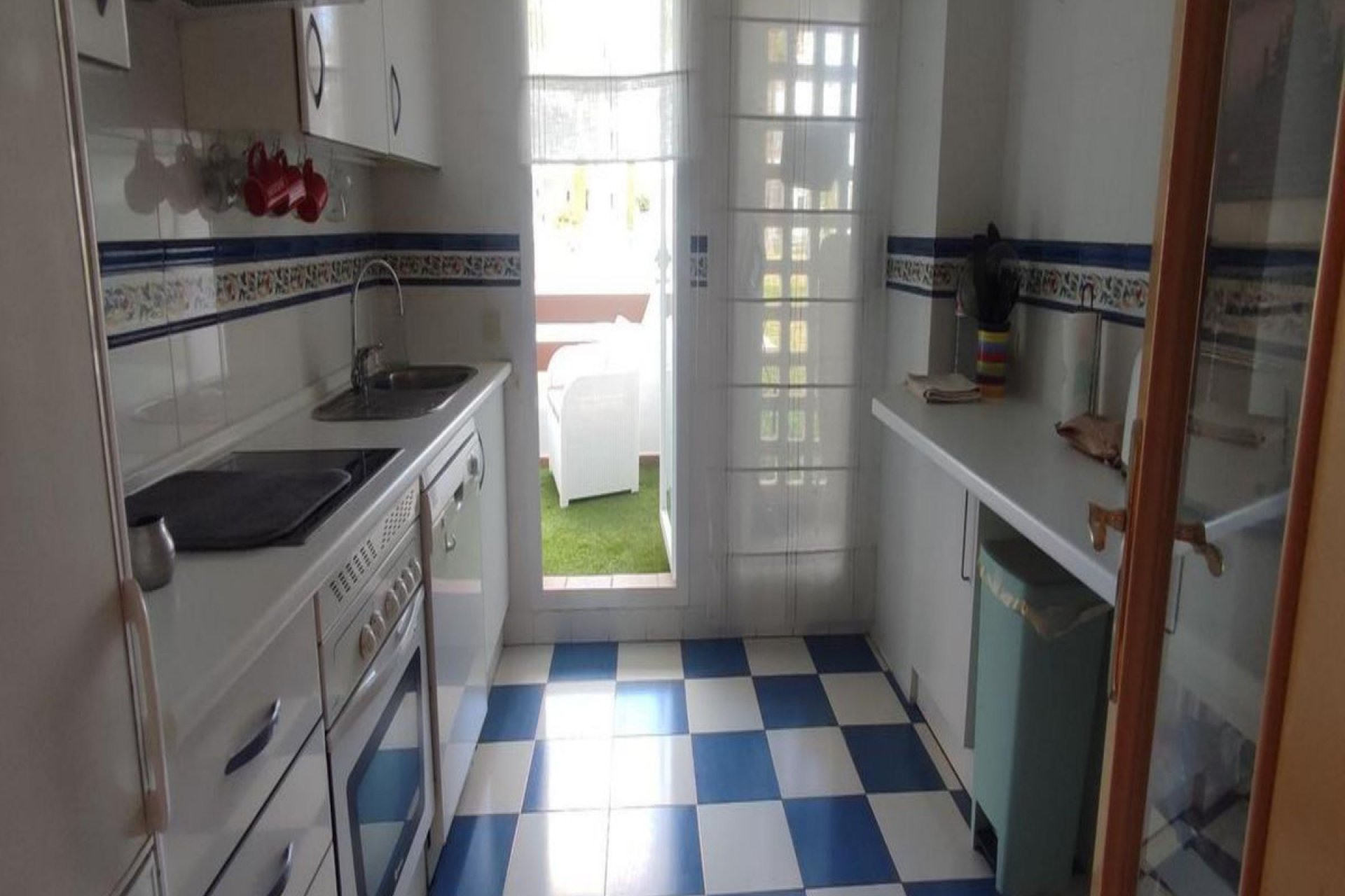 Resale - Apartment - Ground Floor Apartment - Estepona - Selwo