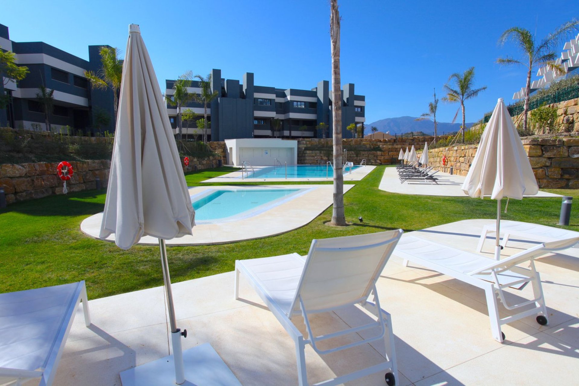 Resale - Apartment - Ground Floor Apartment - Estepona - Selwo