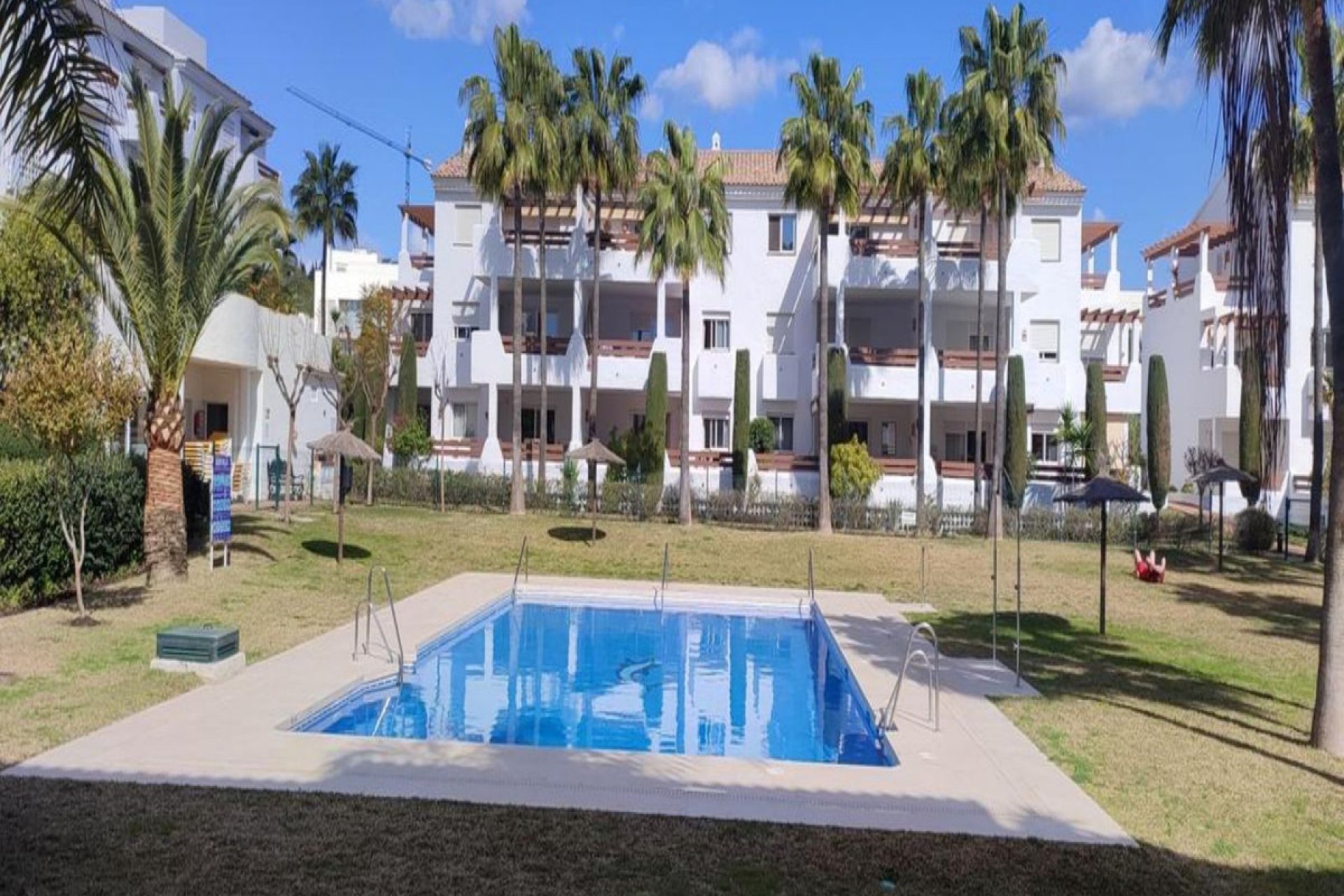 Resale - Apartment - Ground Floor Apartment - Estepona - Selwo