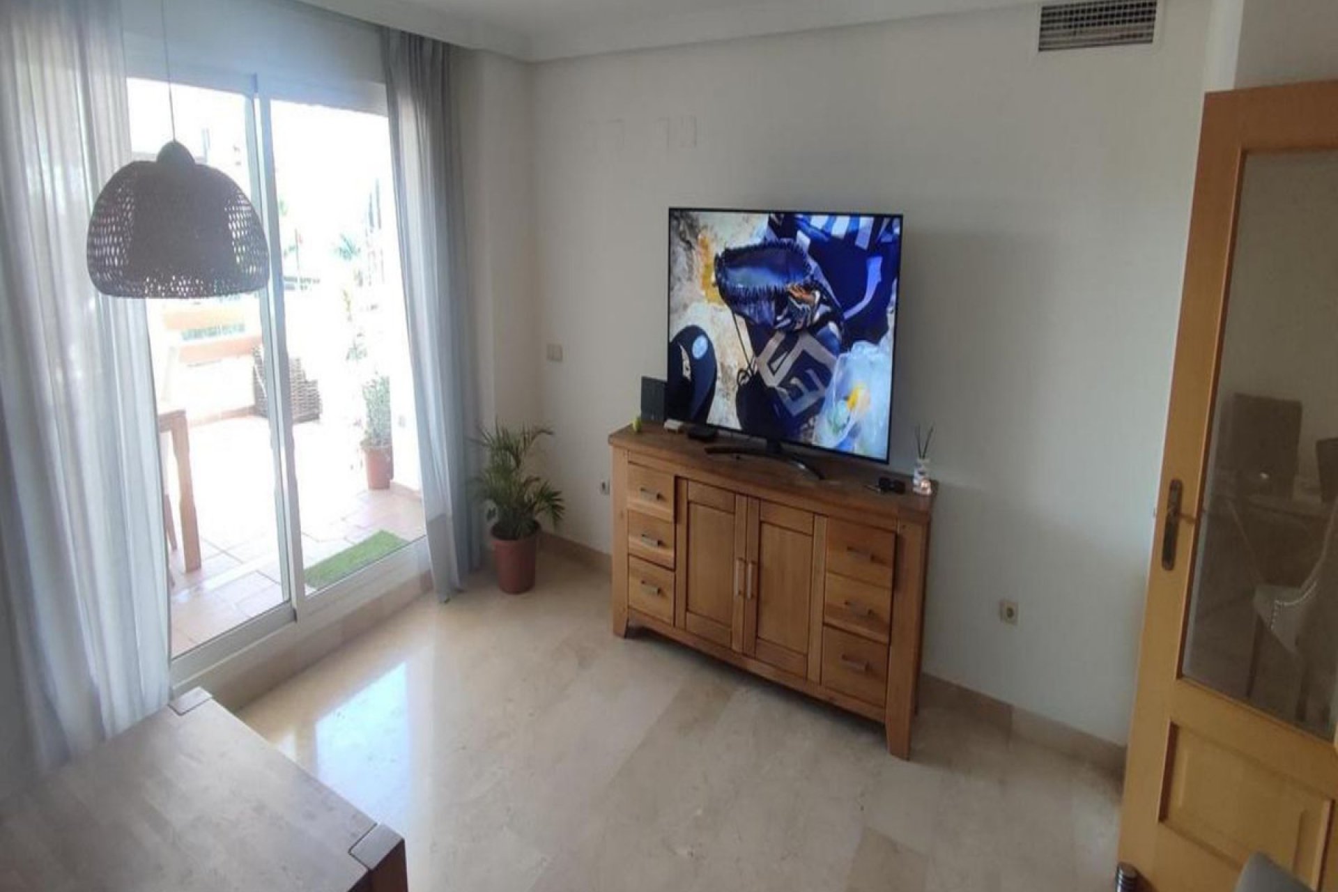 Resale - Apartment - Ground Floor Apartment - Estepona - Selwo