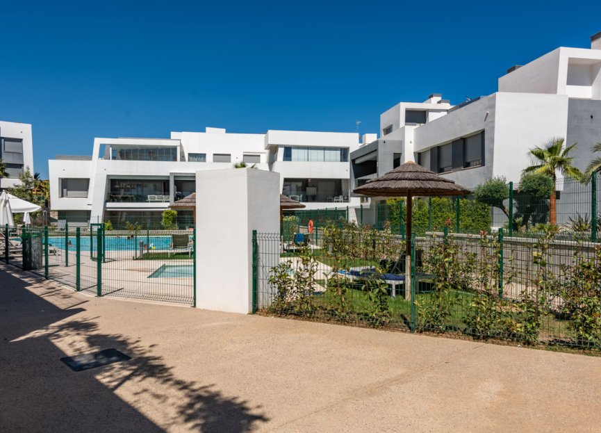 Resale - Apartment - Ground Floor Apartment - Estepona - Selwo