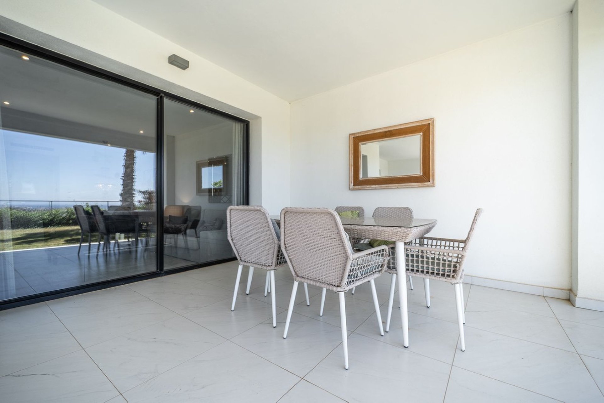 Resale - Apartment - Ground Floor Apartment - Estepona