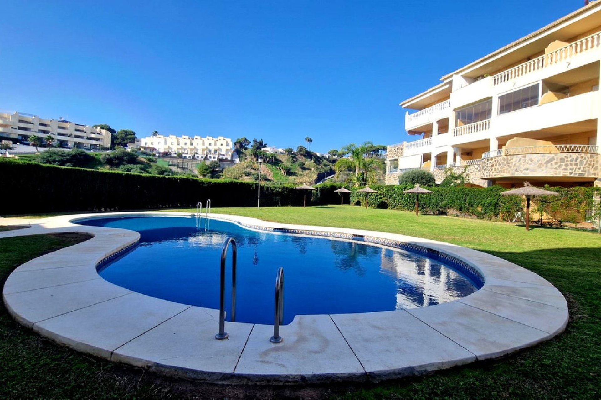 Resale - Apartment - Ground Floor Apartment - Fuengirola - Carvajal