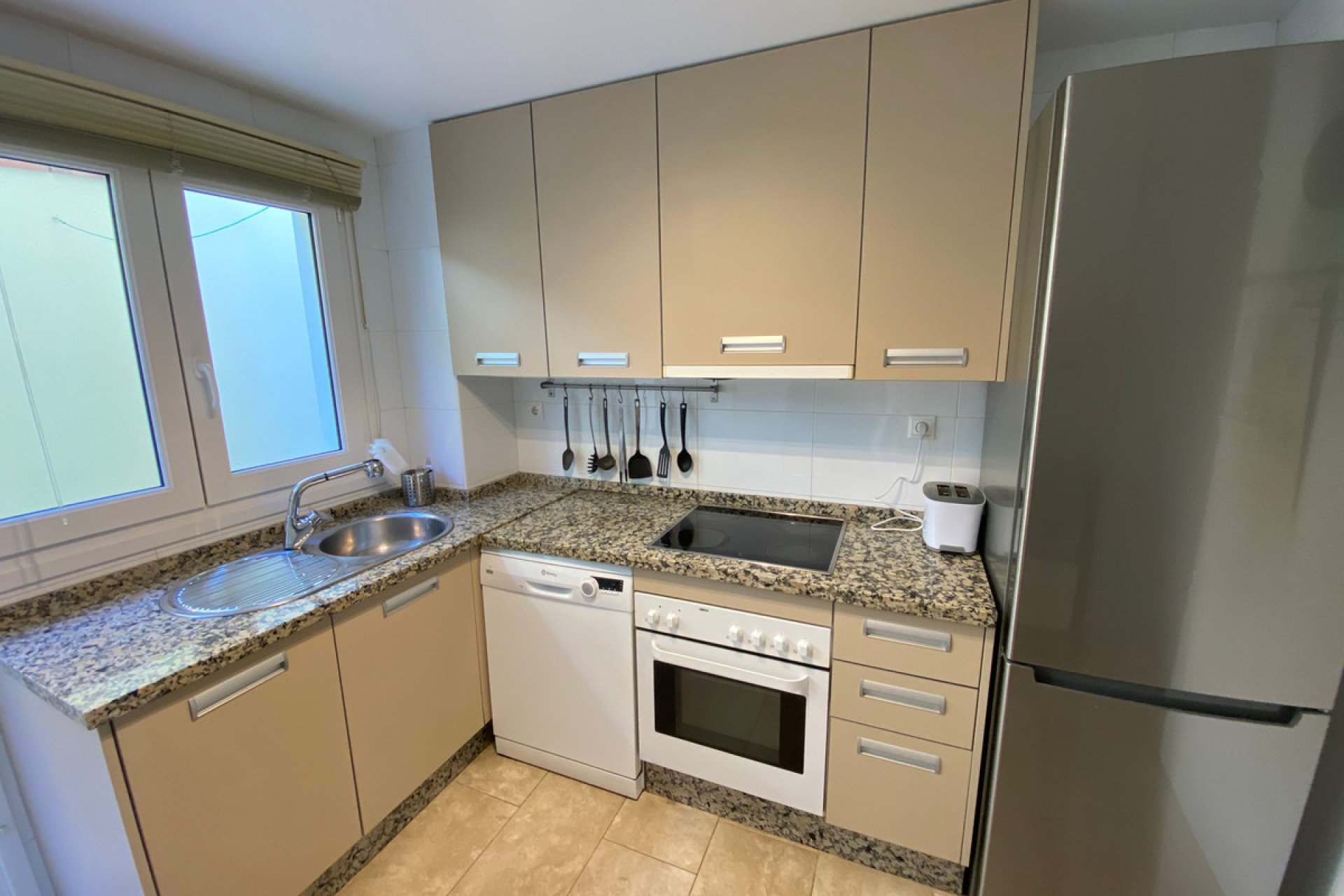 Resale - Apartment - Ground Floor Apartment - Fuengirola - Carvajal