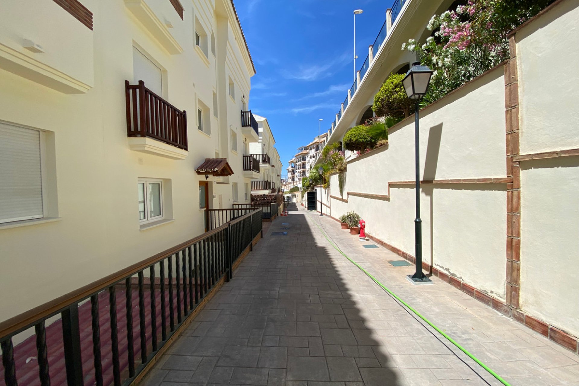 Resale - Apartment - Ground Floor Apartment - Fuengirola - Carvajal