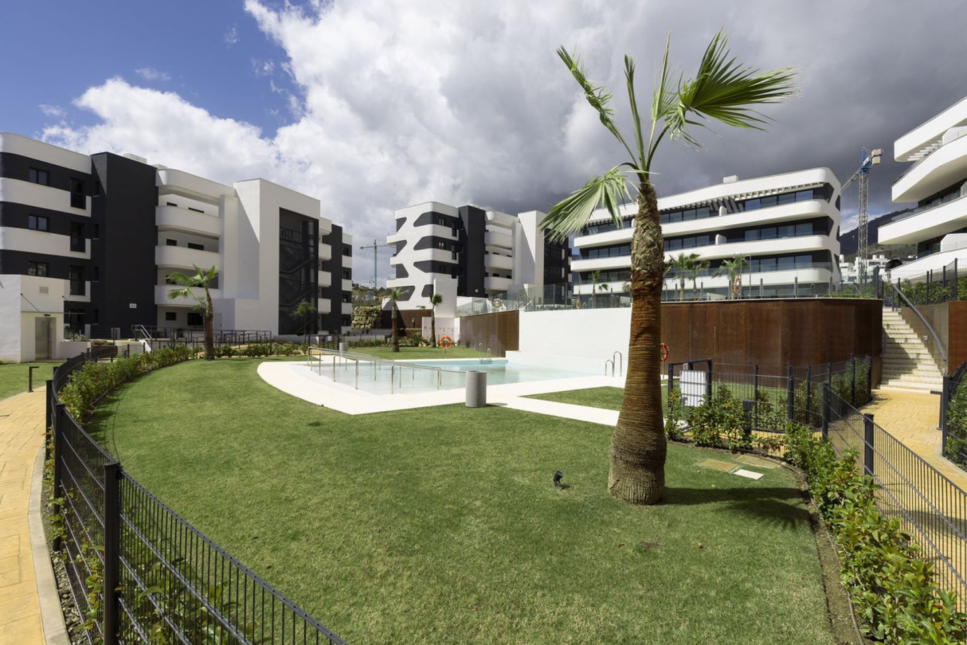 Resale - Apartment - Ground Floor Apartment - Fuengirola - Fuengirola Centro