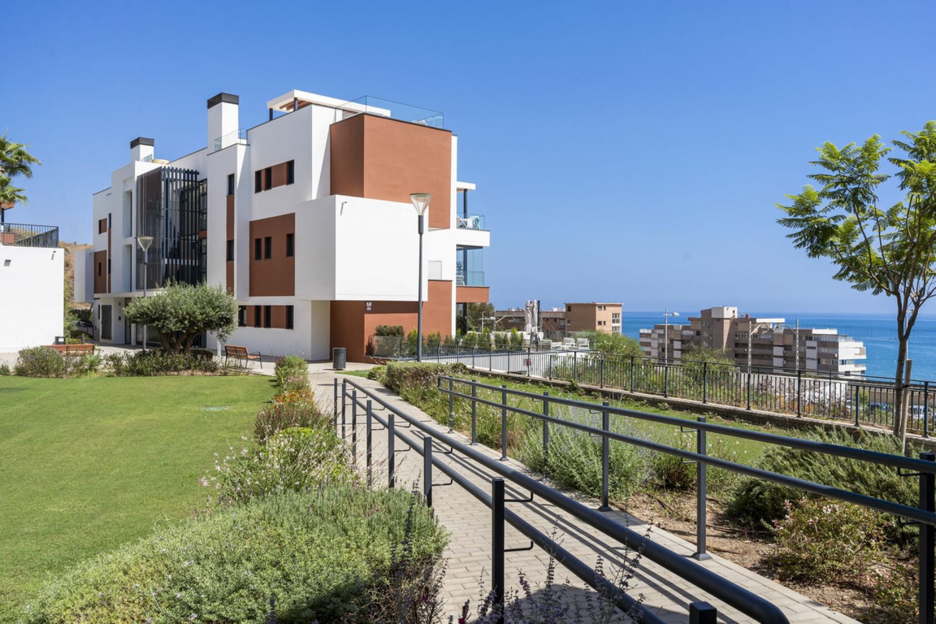 Resale - Apartment - Ground Floor Apartment - Fuengirola - Fuengirola Centro